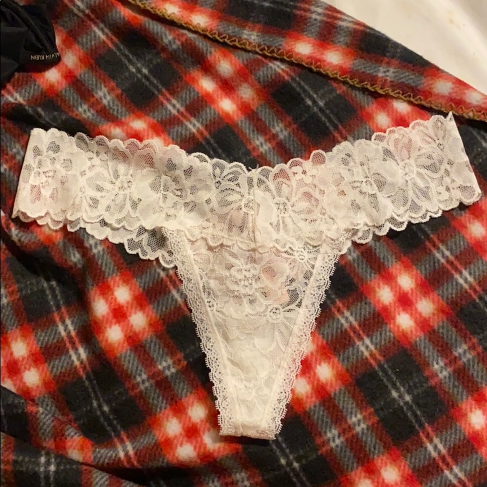 WHITE VICTORIA SECRET THONG STRING